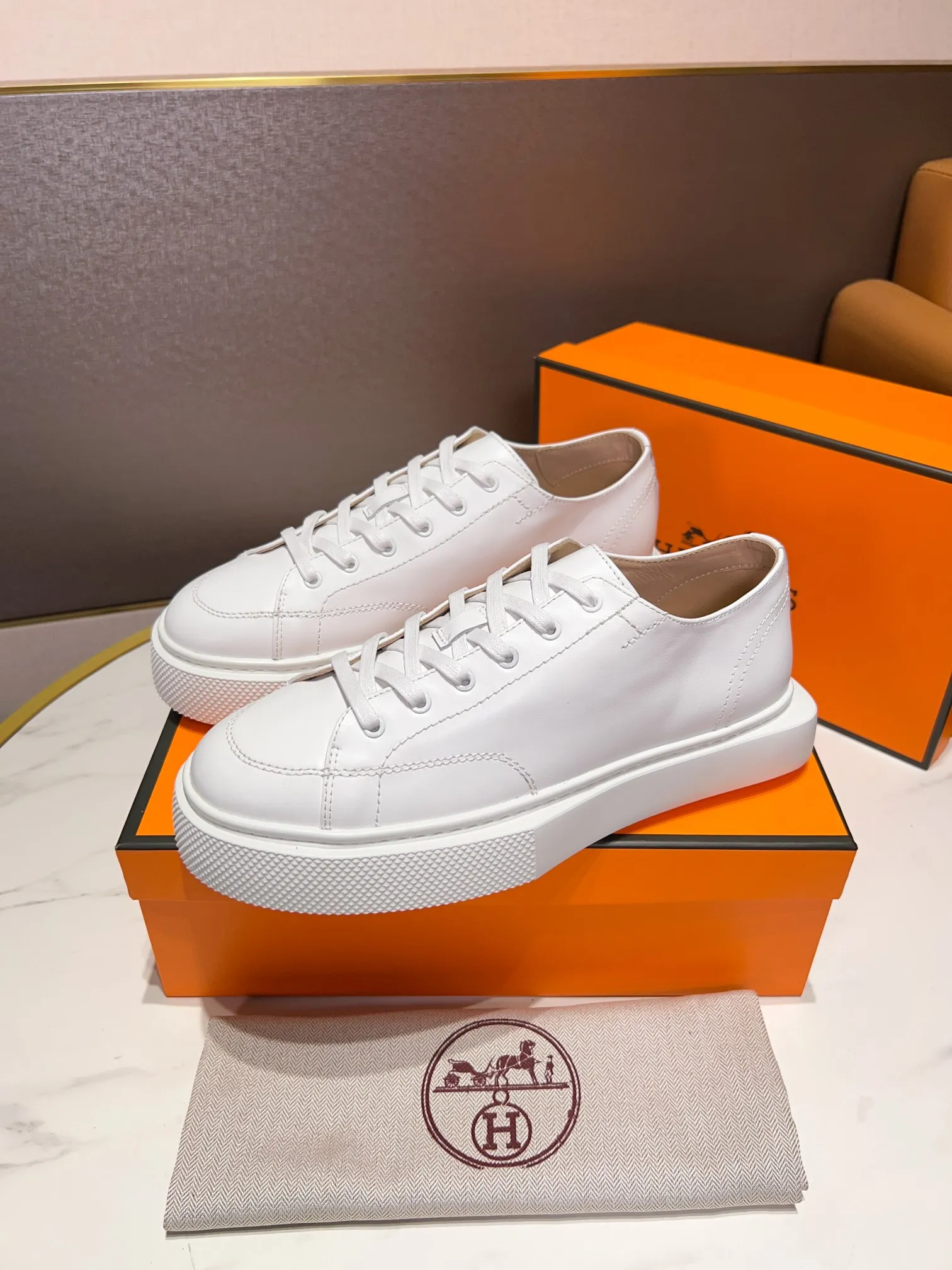 P460🧨【HERMES】Hermès - high-end quality, original order🔍🔍new product in men's counter, upper imported from Italy cowhide, sheepskin lining, sole: original factory special sole, exclusive movable molded sole super comfortable, original factory follow-up goods -Super high quality control·Fine workmanship: highlighted (high-end·nobility·grade) -Size: 38-44 (45 can be customized)·